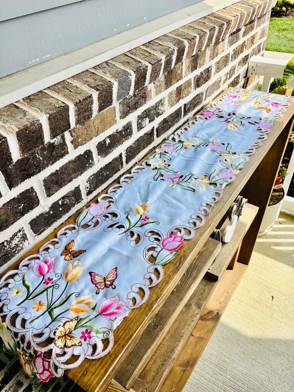 Vintage Embroidered Table Runner 67” Tulip Butterfly Floral Cutwork Scalloped